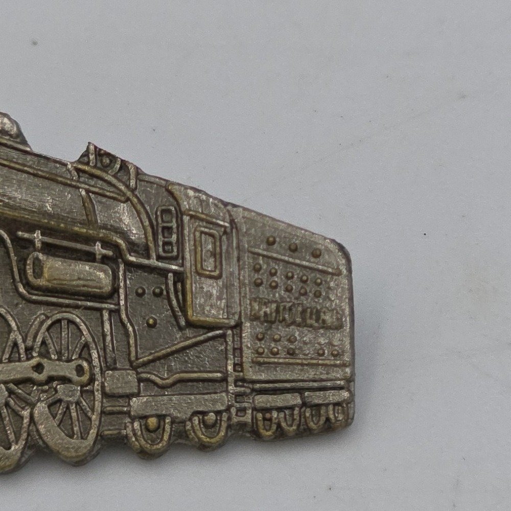 New York Central System Locomotive Train Lapel Pin Hat Pinback Brooch Lot Of 2 - Picture 3 of 7